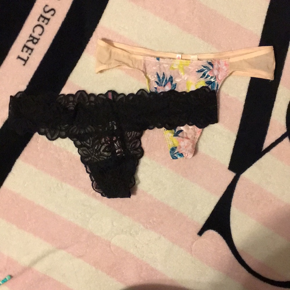 Bundle of 2 VS PINK thong.